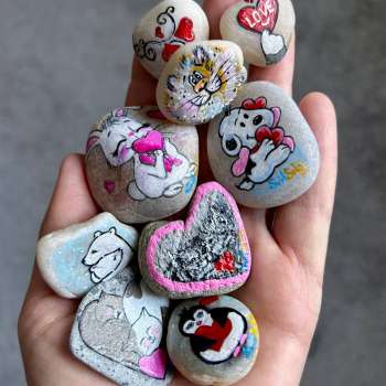 Valentines Pebbles 10