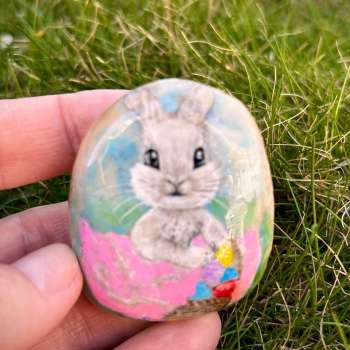 Easter Bunny Pebble 2